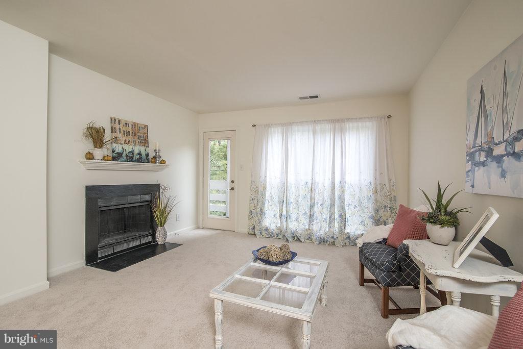 FOUR WINDS AT OAKTON - Residential