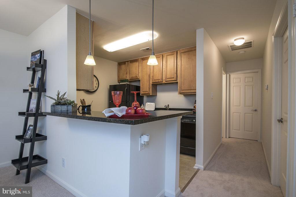 FOUR WINDS AT OAKTON - Residential