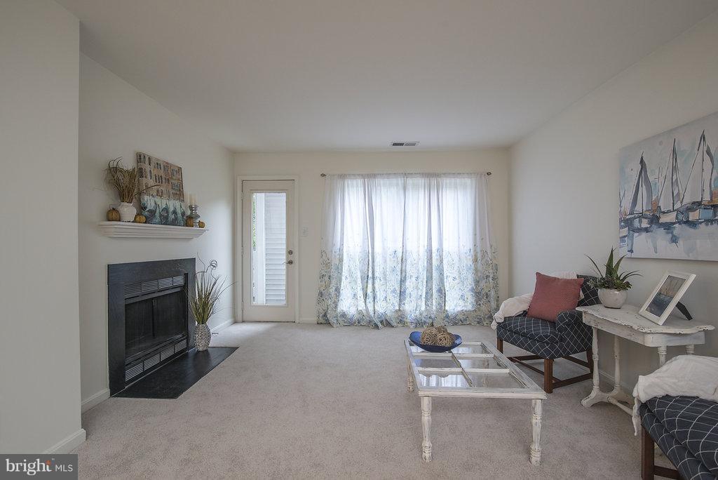 FOUR WINDS AT OAKTON - Residential