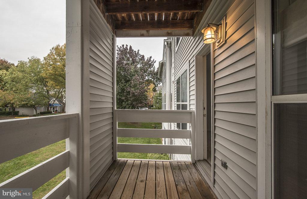 FOUR WINDS AT OAKTON - Residential