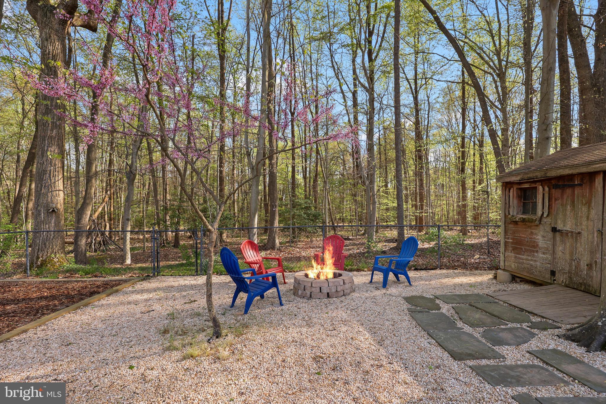 MOSBY WOODS - Residential