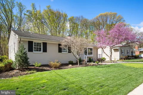 10213 Fox Lane, Fairfax, VA MLS: VAFC2006182