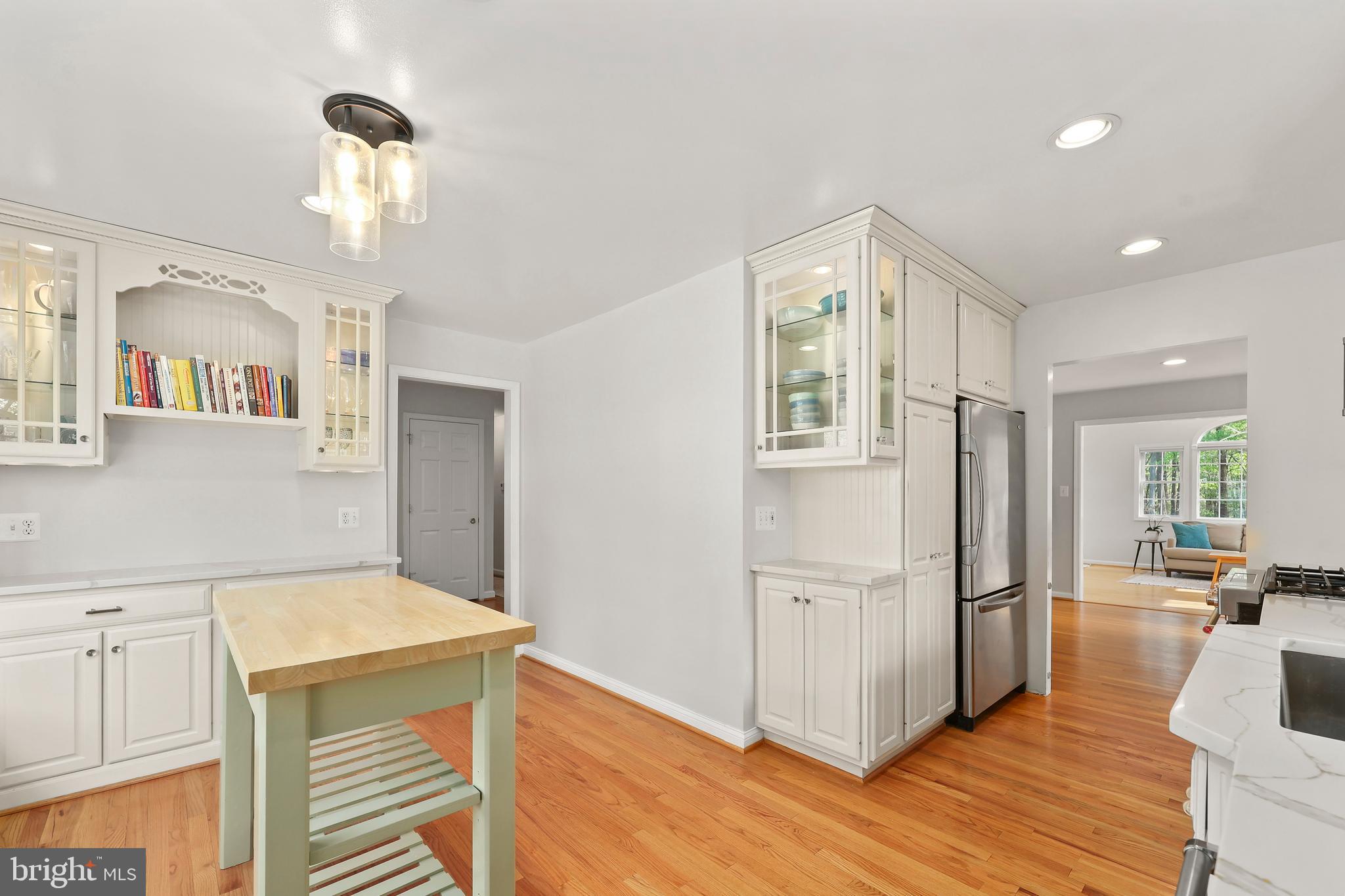 MOSBY WOODS - Residential