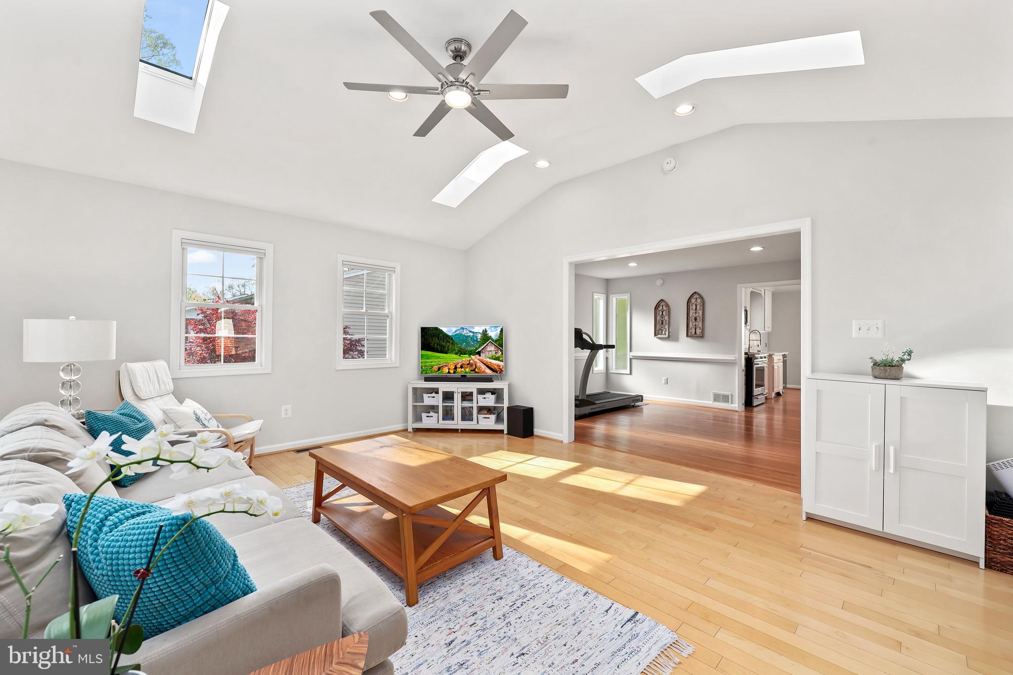 MOSBY WOODS - Residential