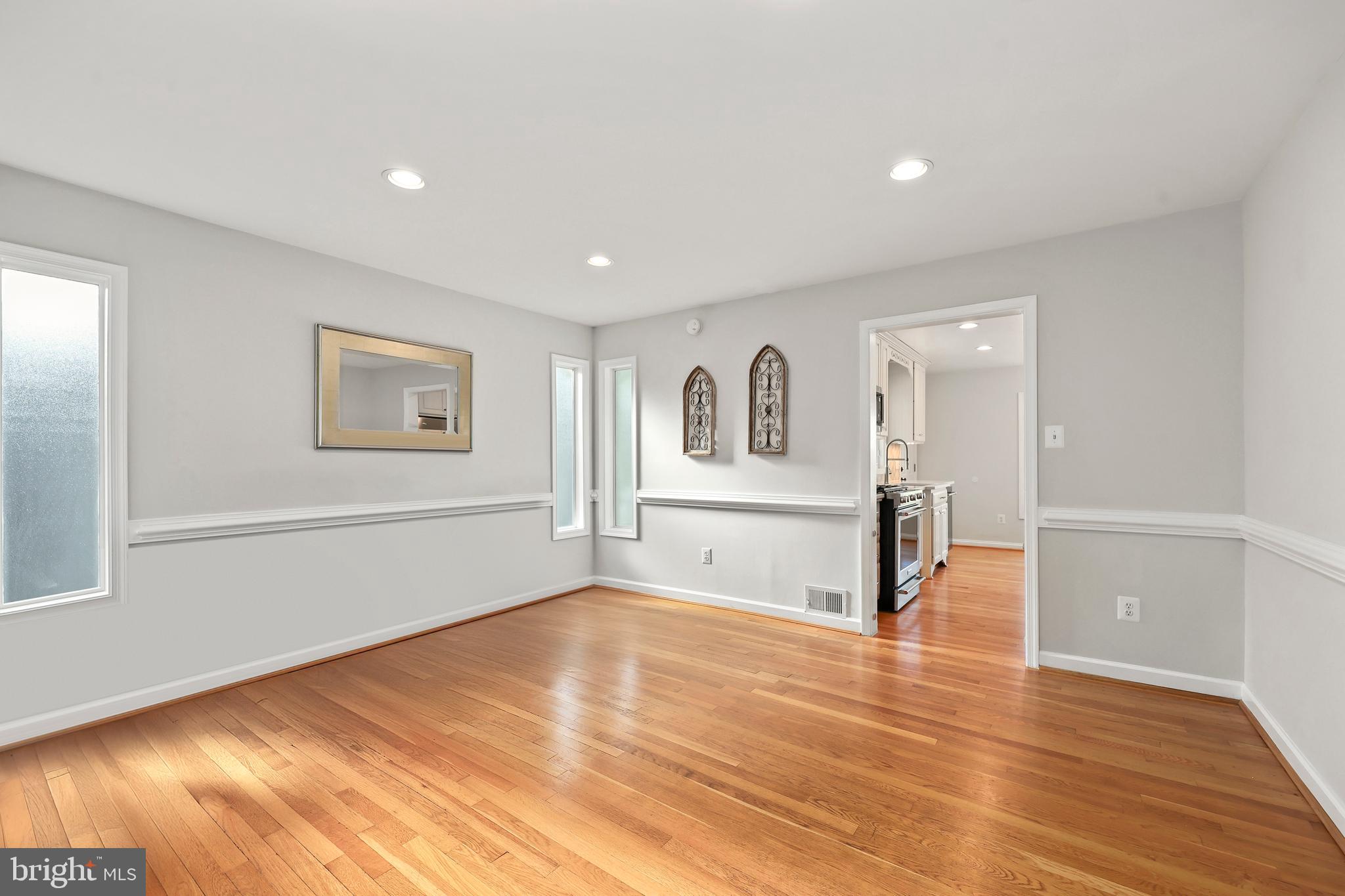 MOSBY WOODS - Residential