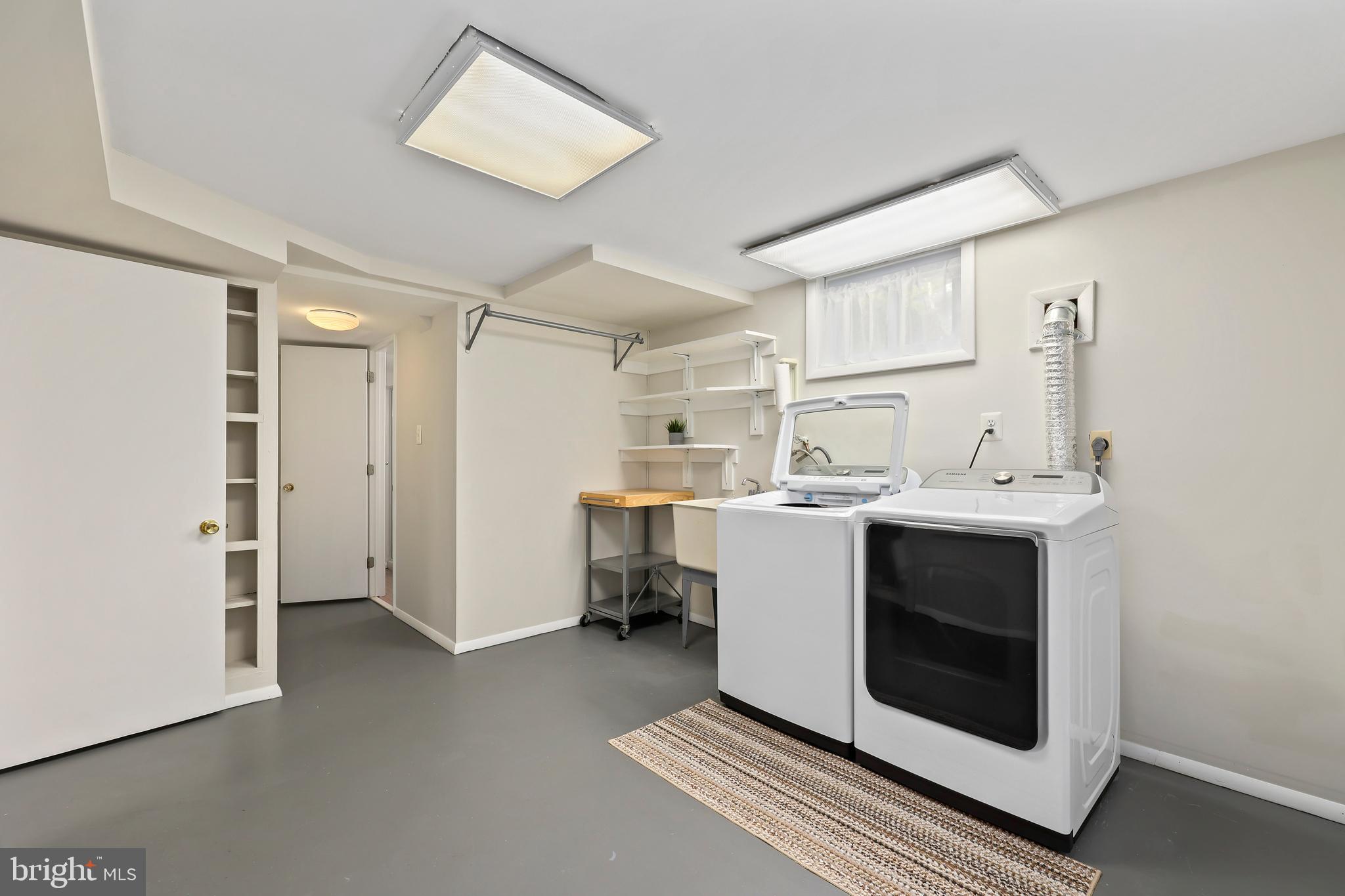 MOSBY WOODS - Residential