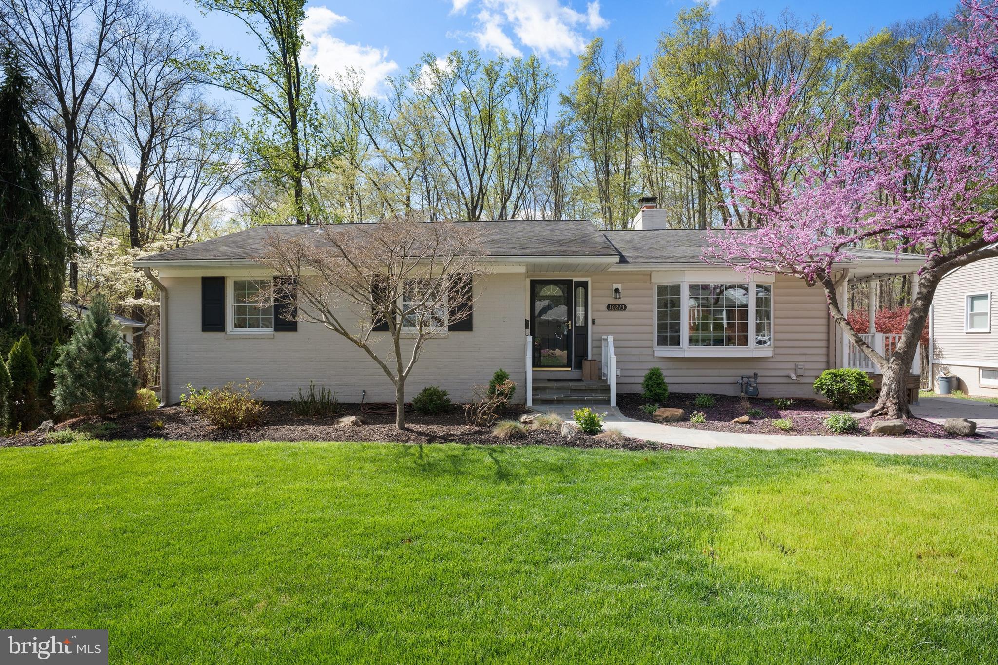 10213 FOX LANE
