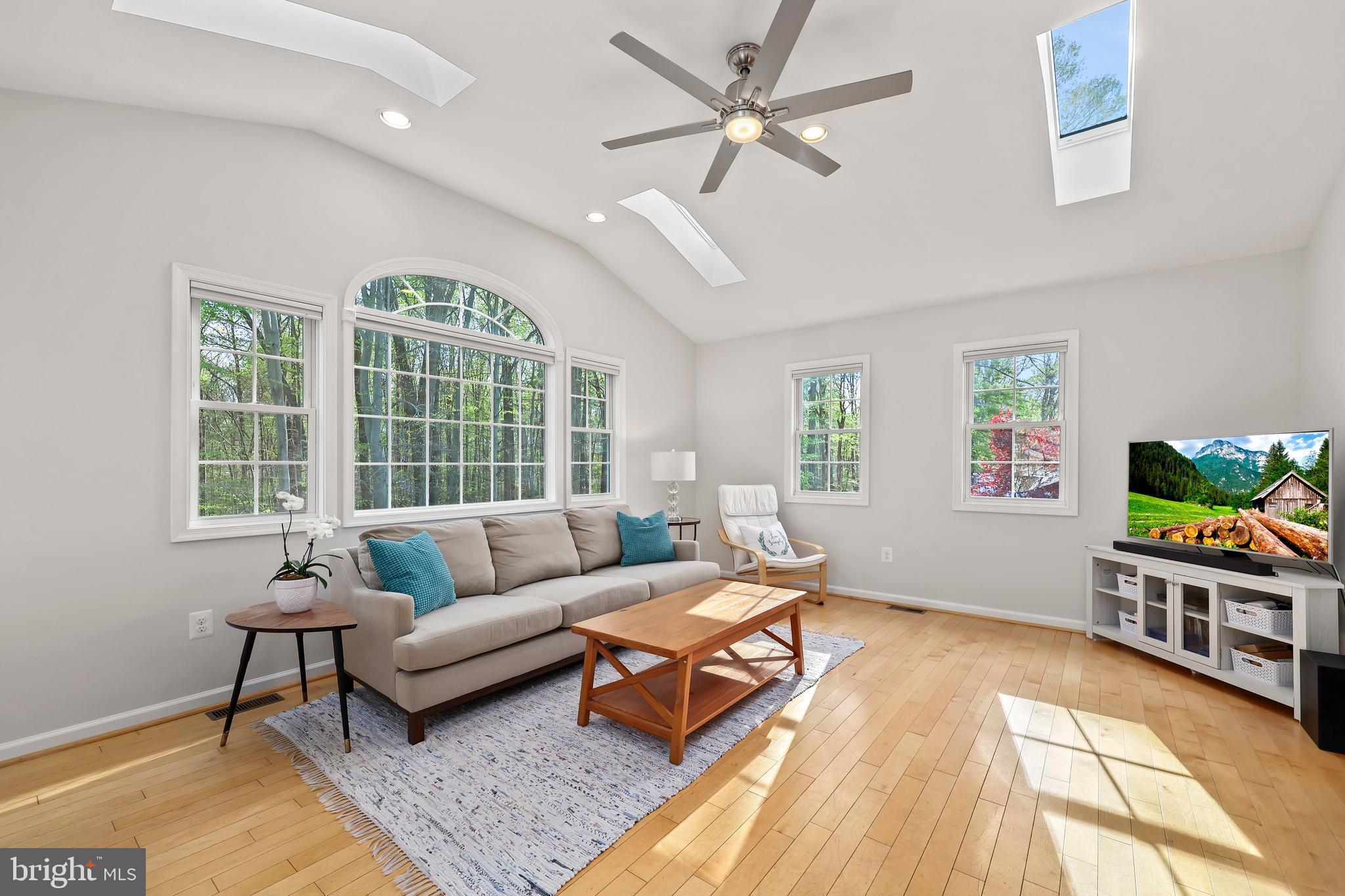 MOSBY WOODS - Residential