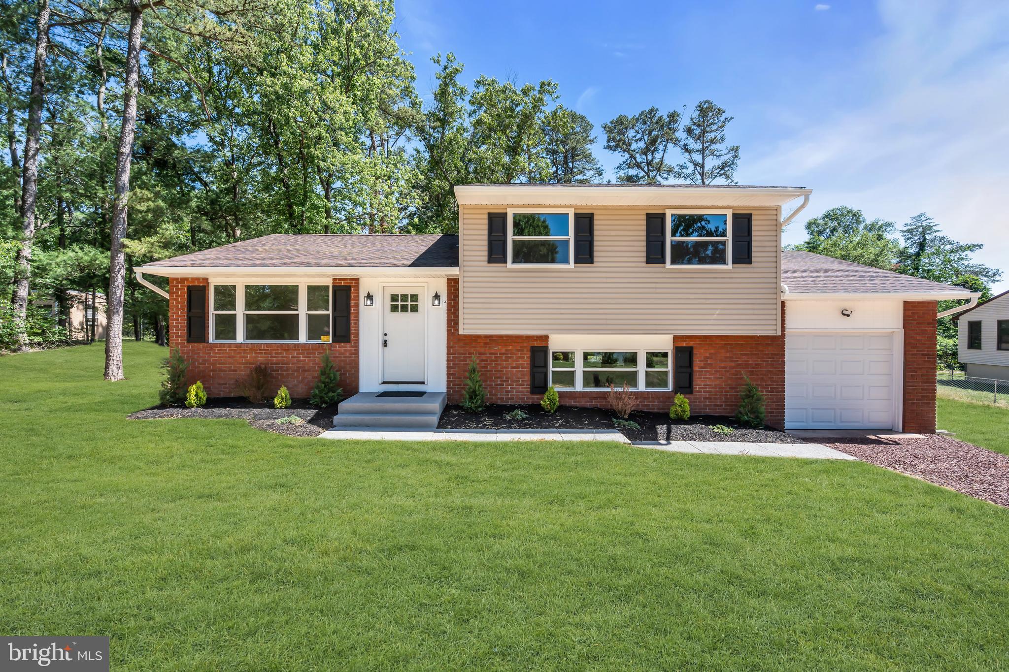 143 OAK PINES BOULEVARD