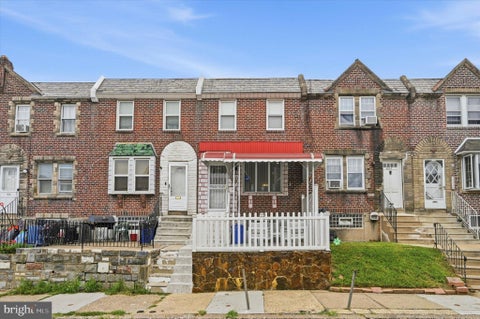 Townhouse For Sale - 4434 Vista St<br/> PHILADELPHIA, PA 19136