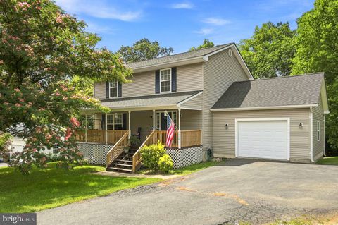 Photo of 116 Baer Oak Drive, MAURERTOWN, VA 22644 (MLS # VASH2015192)