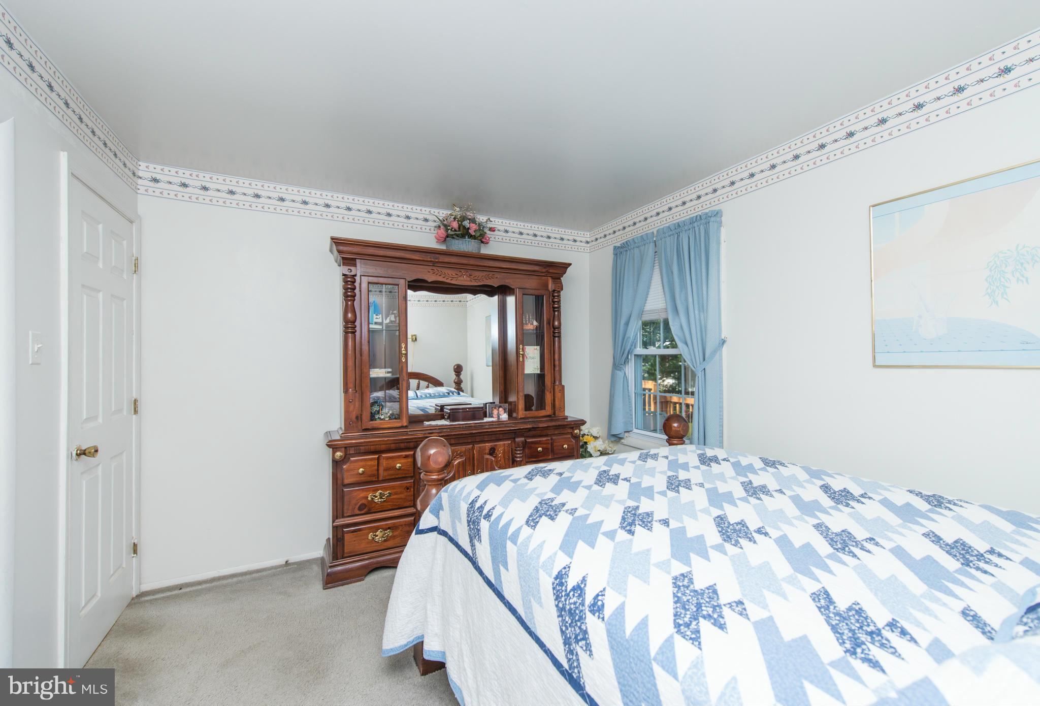 FOUR SEASONS ESTATES - Residential