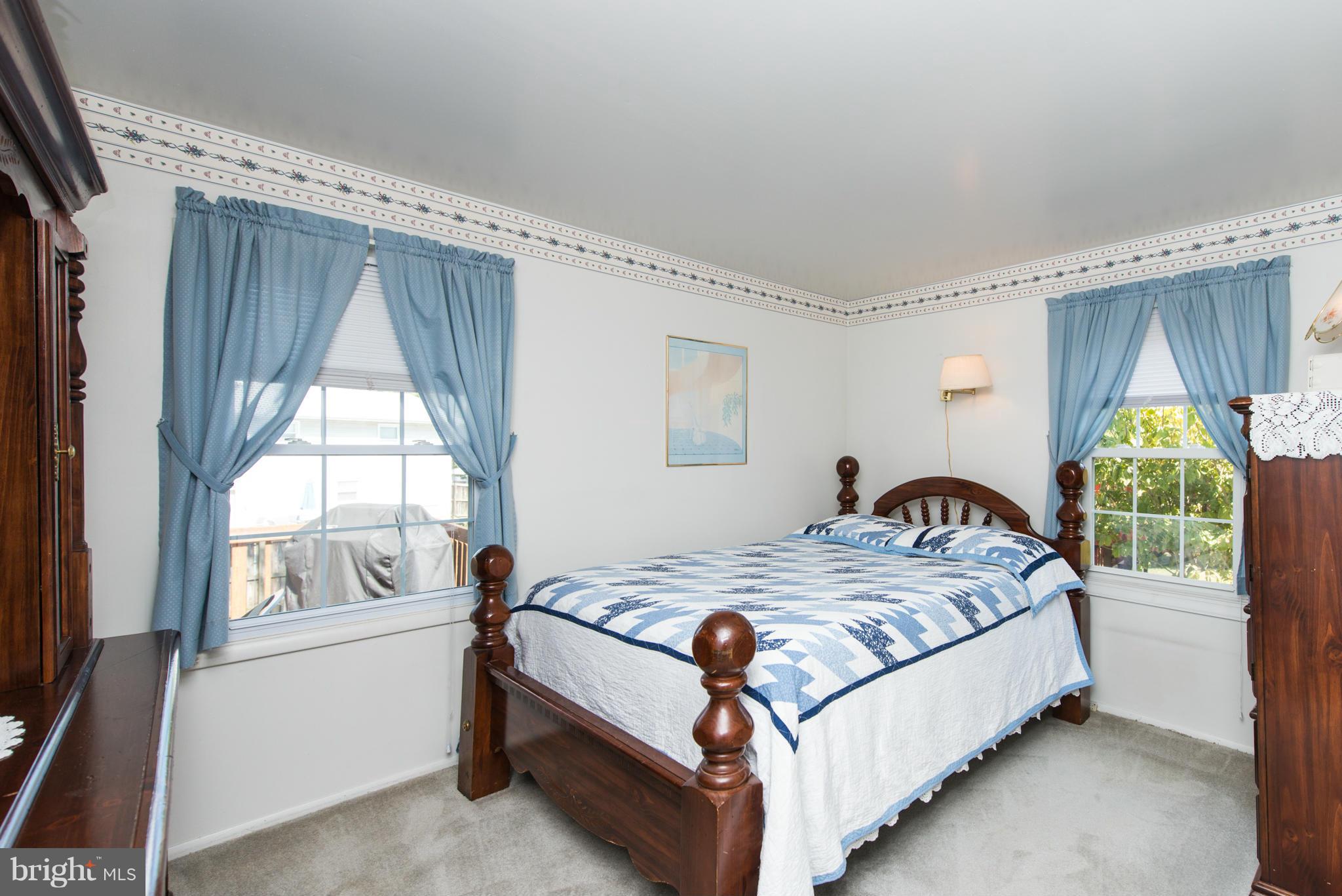 FOUR SEASONS ESTATES - Residential