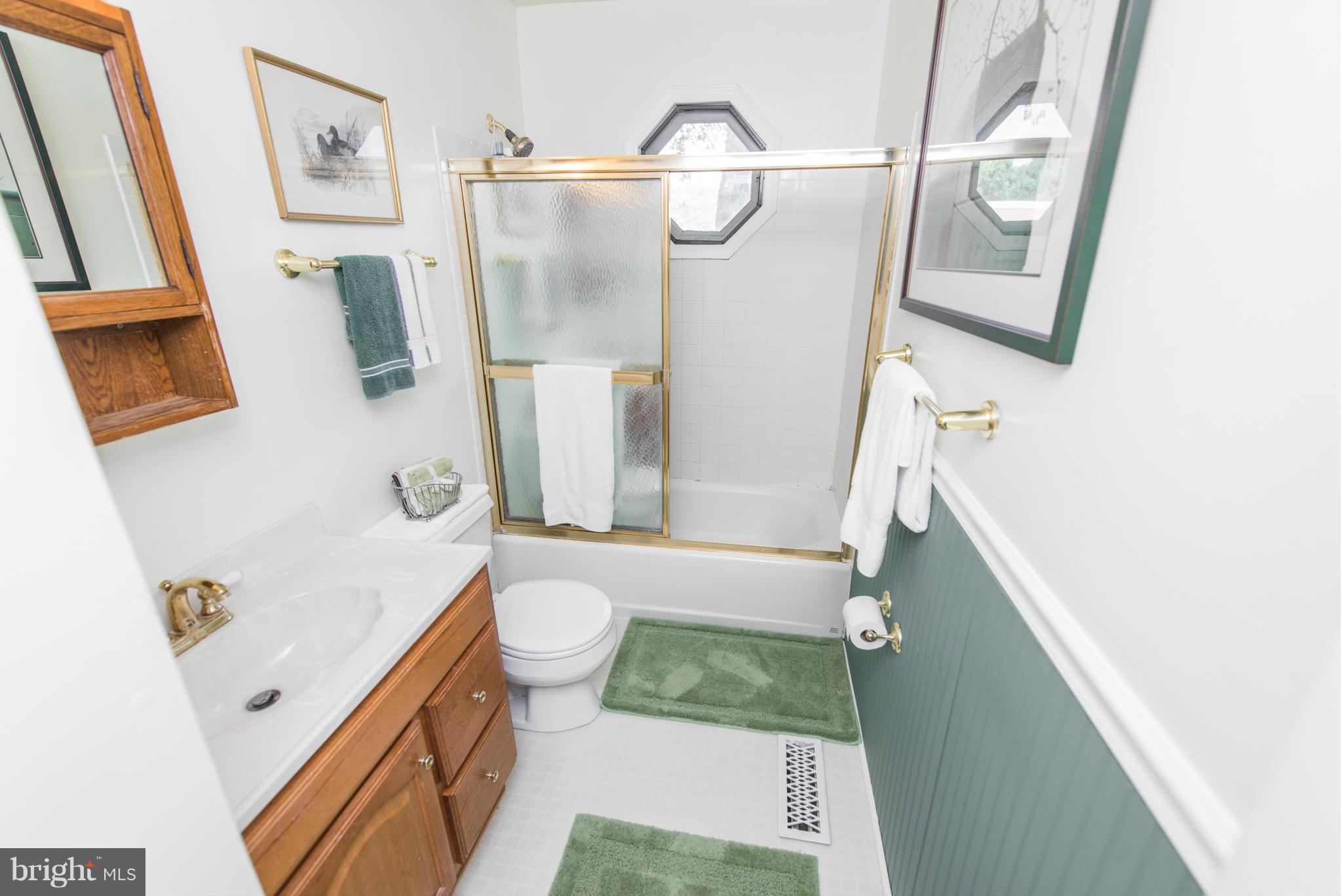 FOUR SEASONS ESTATES - Residential