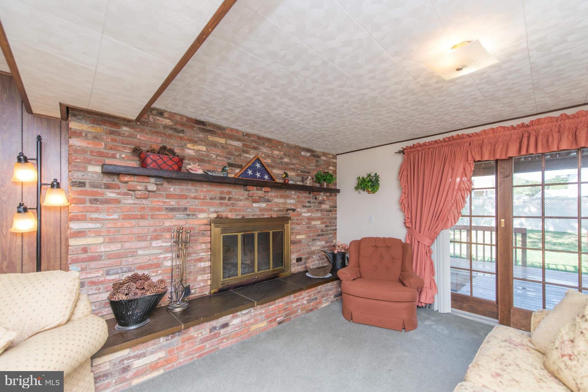 FOUR SEASONS ESTATES - Residential