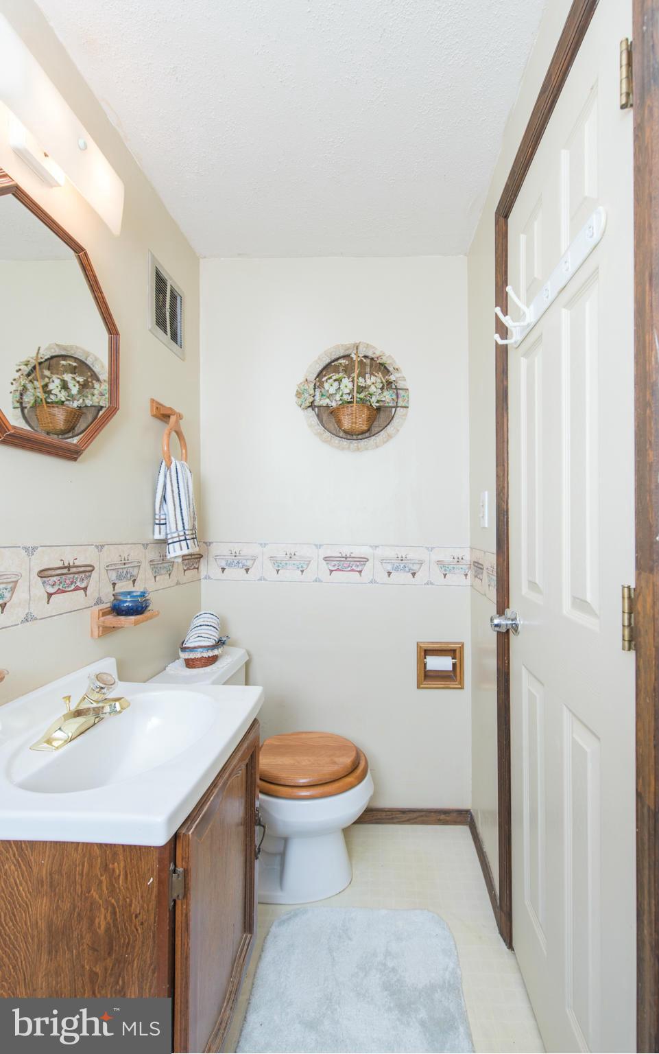 FOUR SEASONS ESTATES - Residential