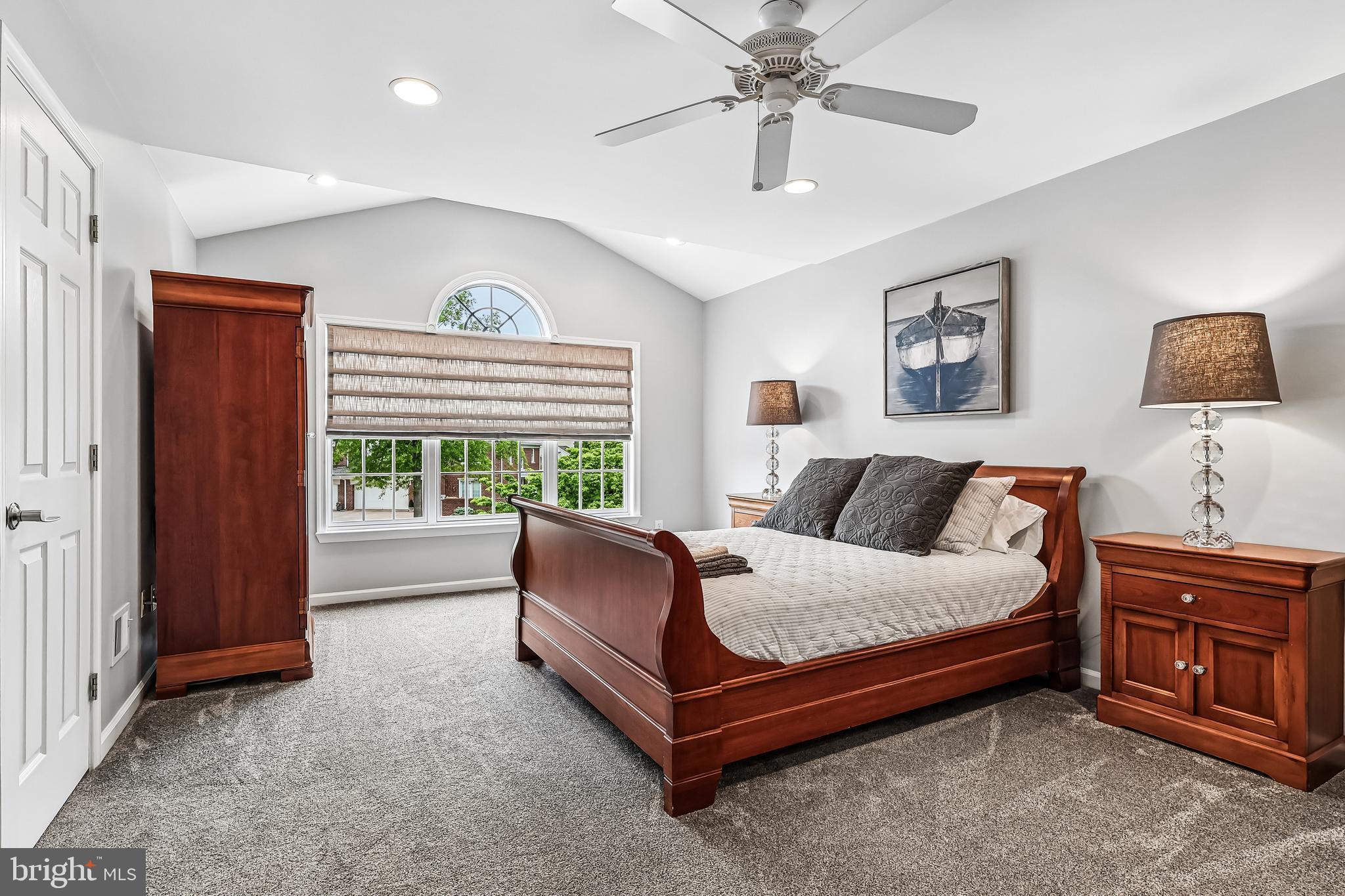 BELLE AIRE - Residential