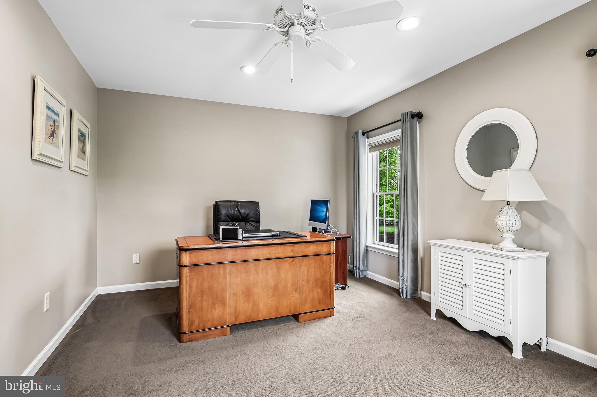 BELLE AIRE - Residential