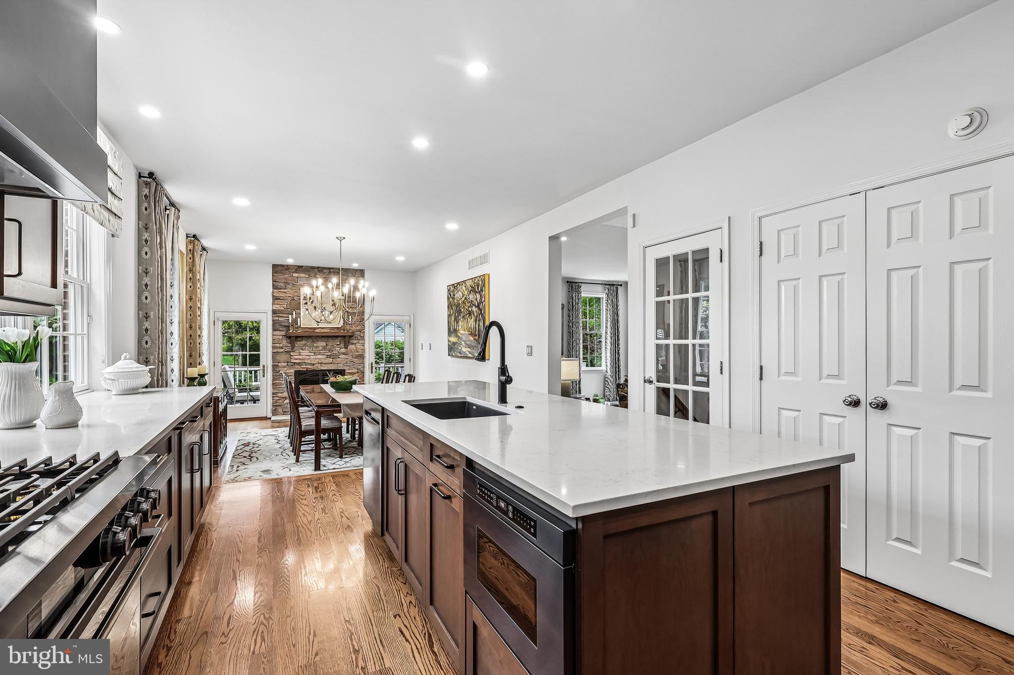 BELLE AIRE - Residential