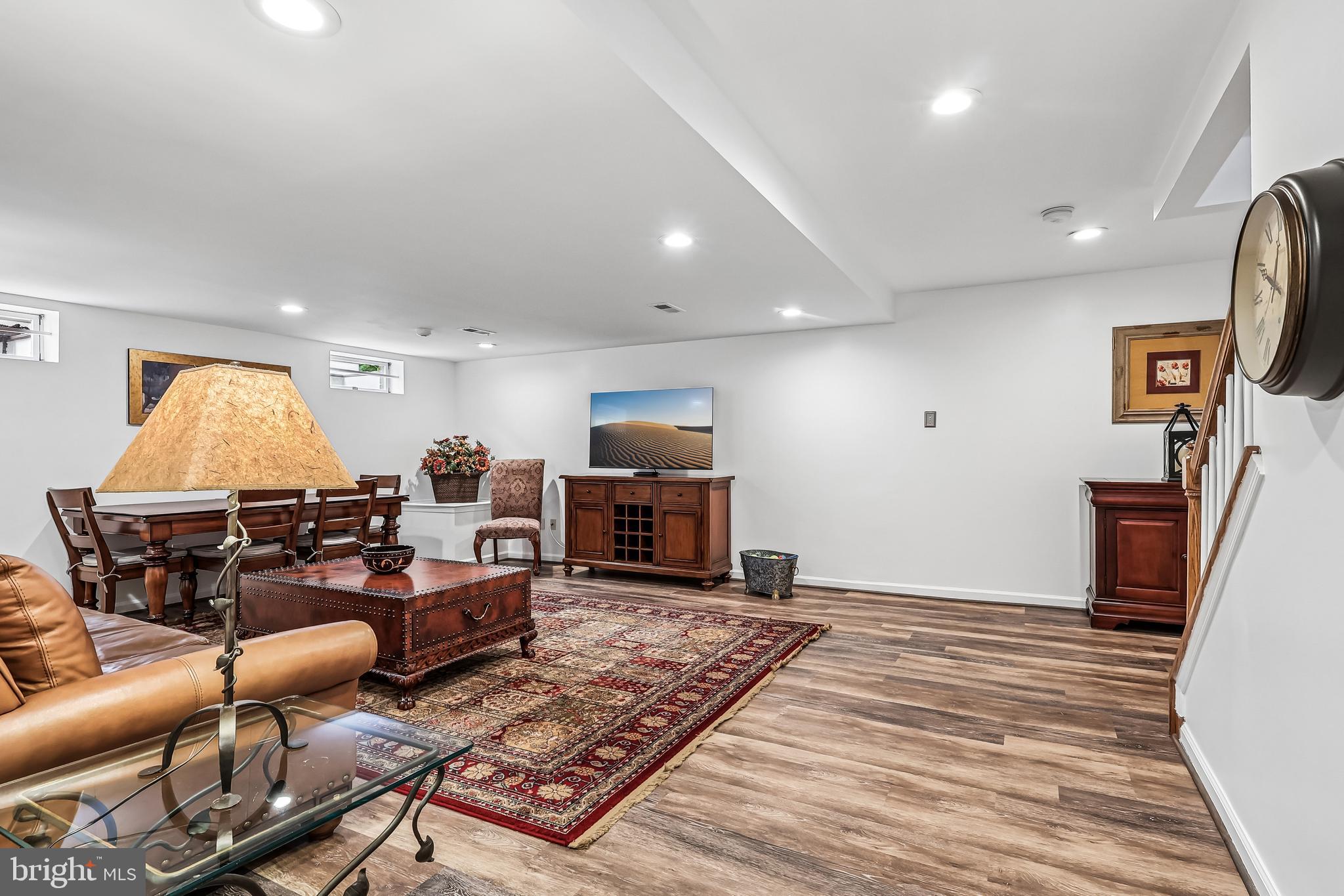 BELLE AIRE - Residential