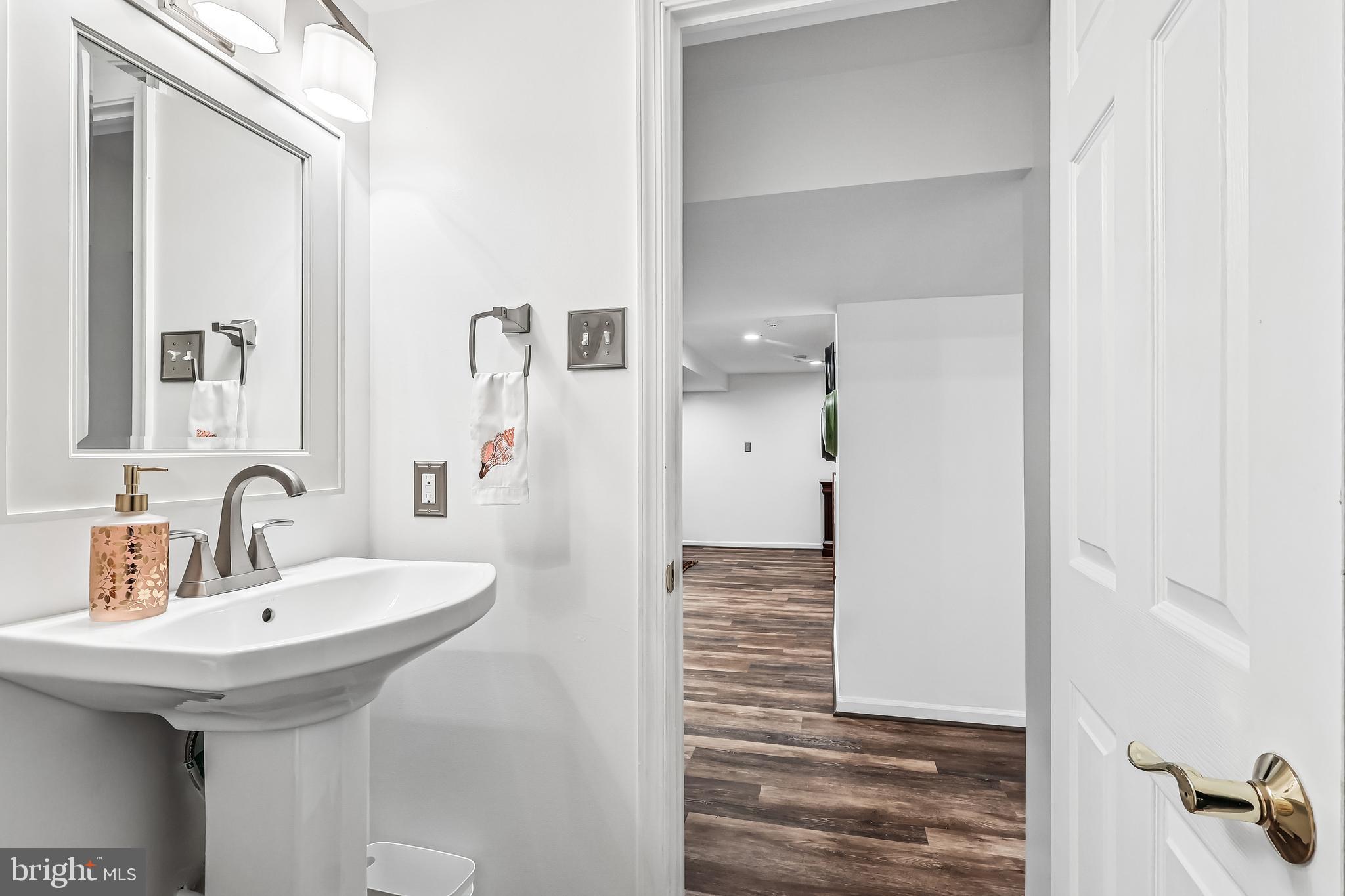 BELLE AIRE - Residential