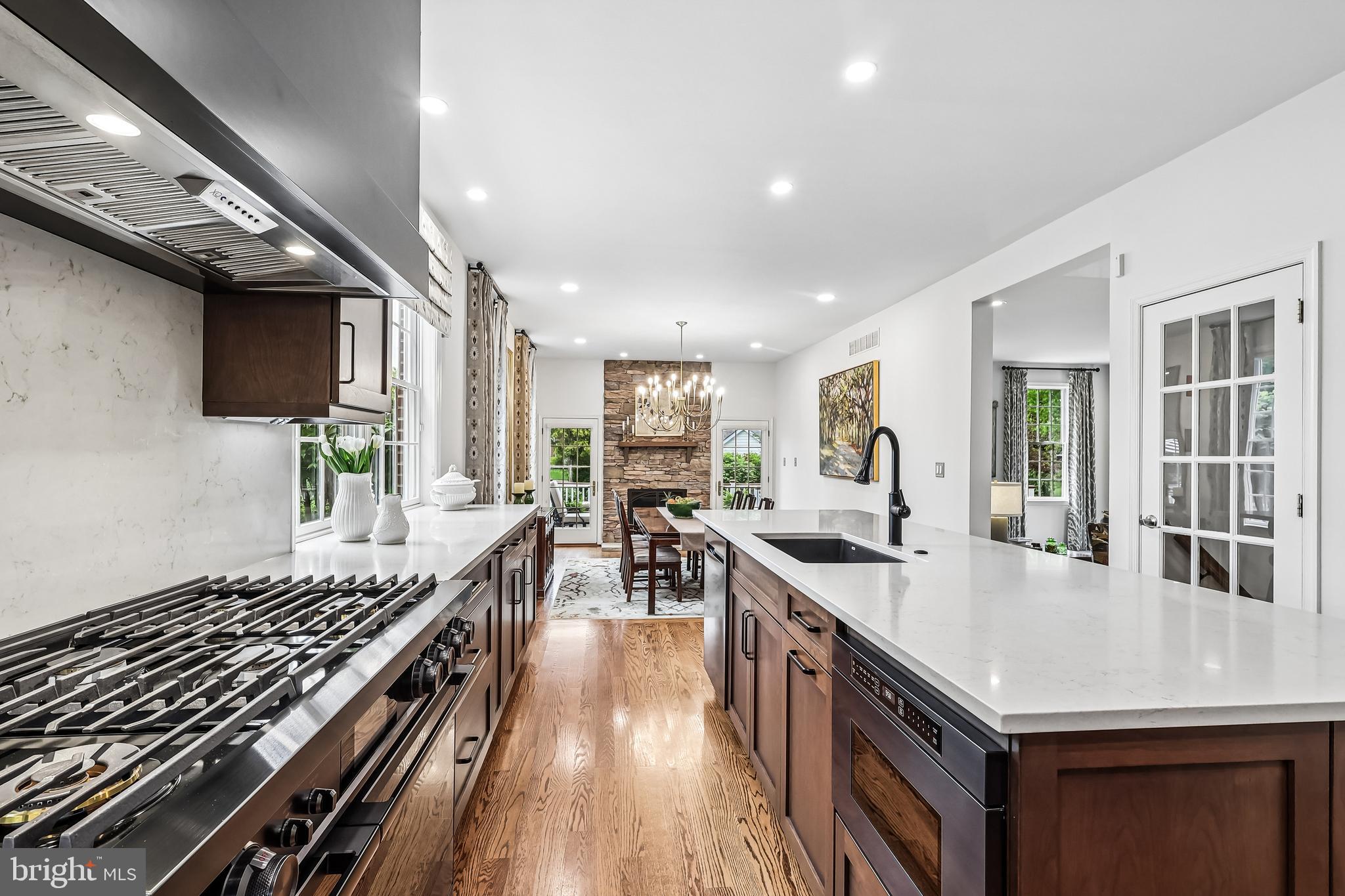 BELLE AIRE - Residential