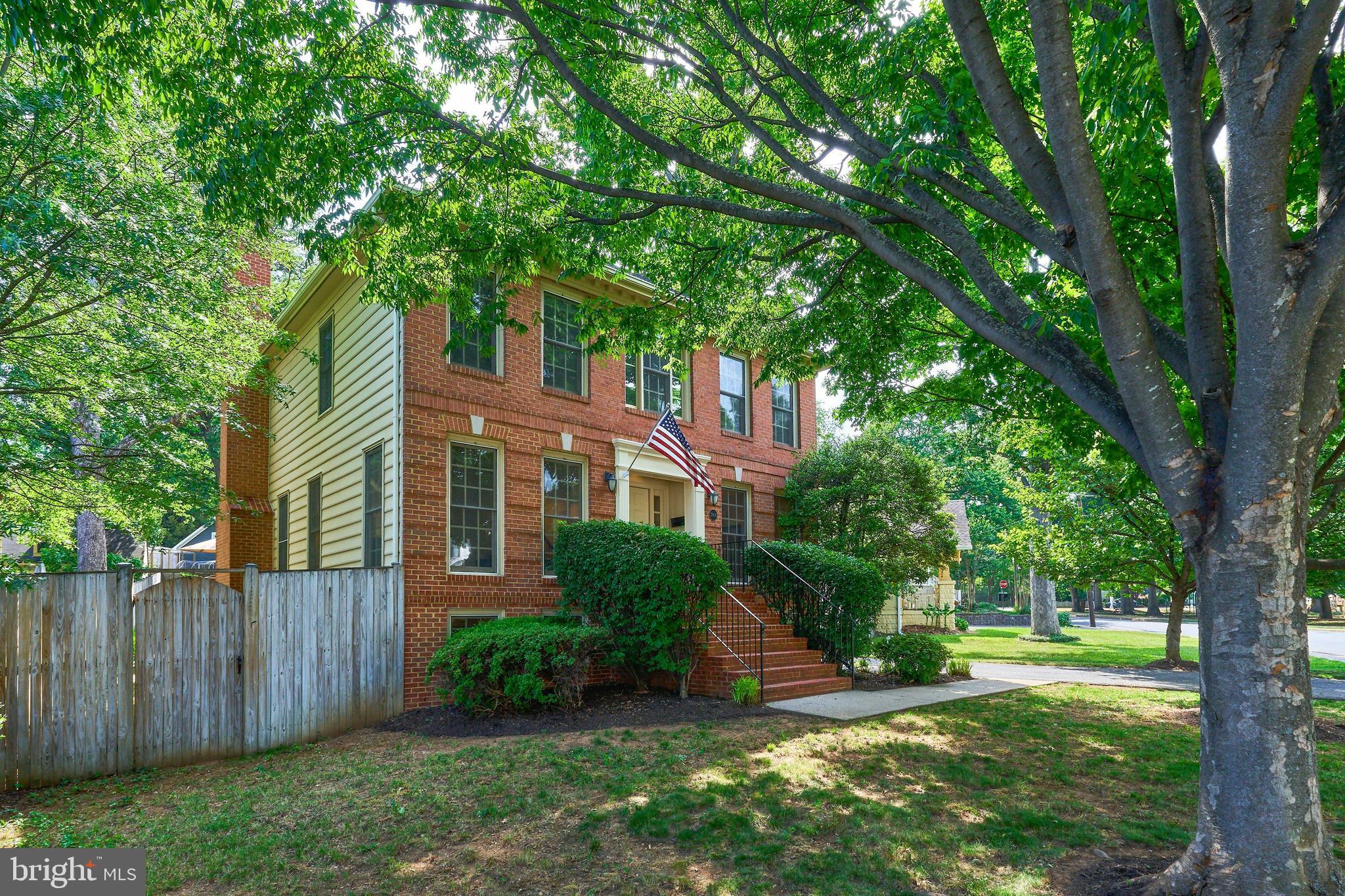 LYON PARK - Residential