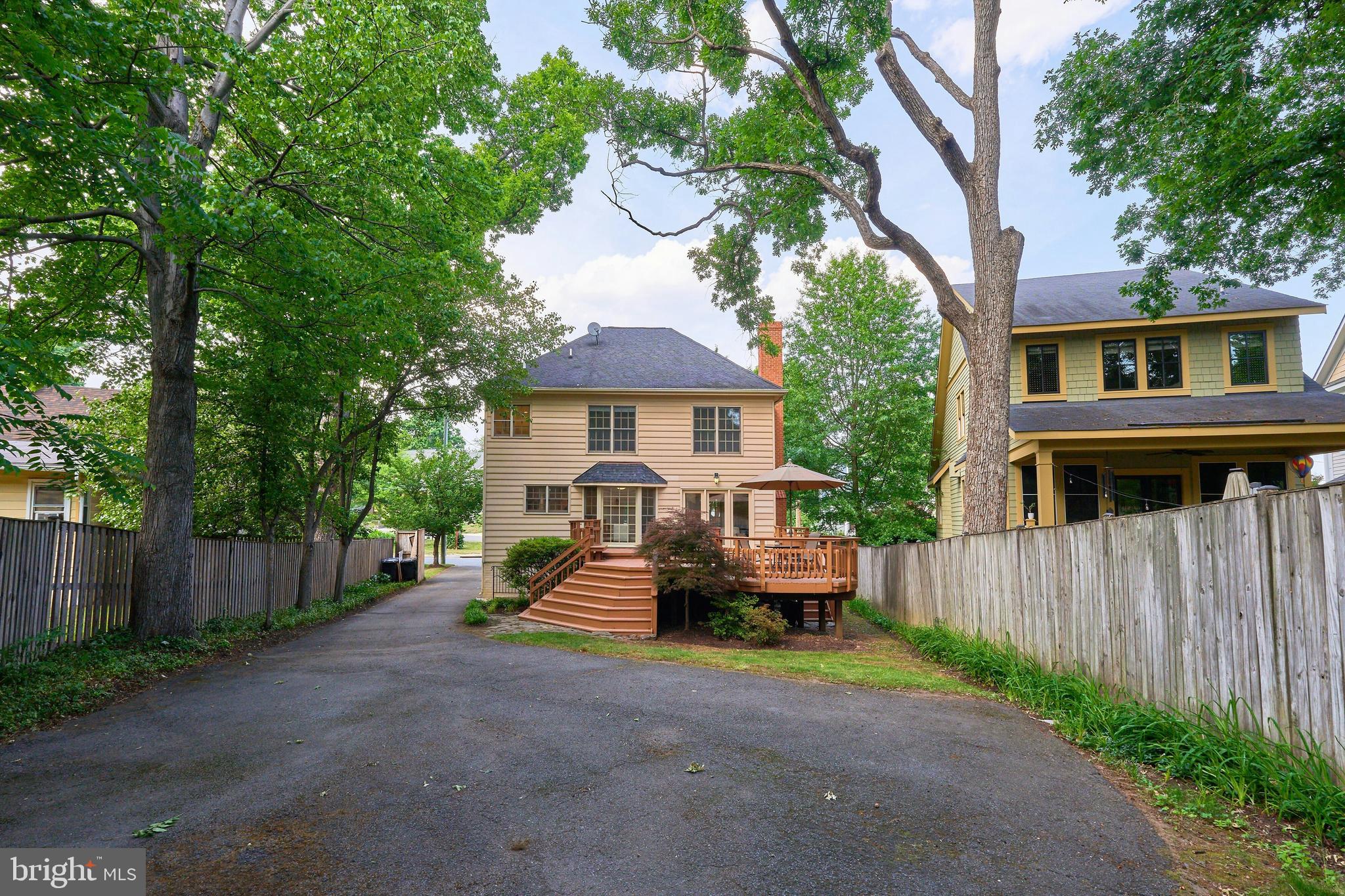 LYON PARK - Residential