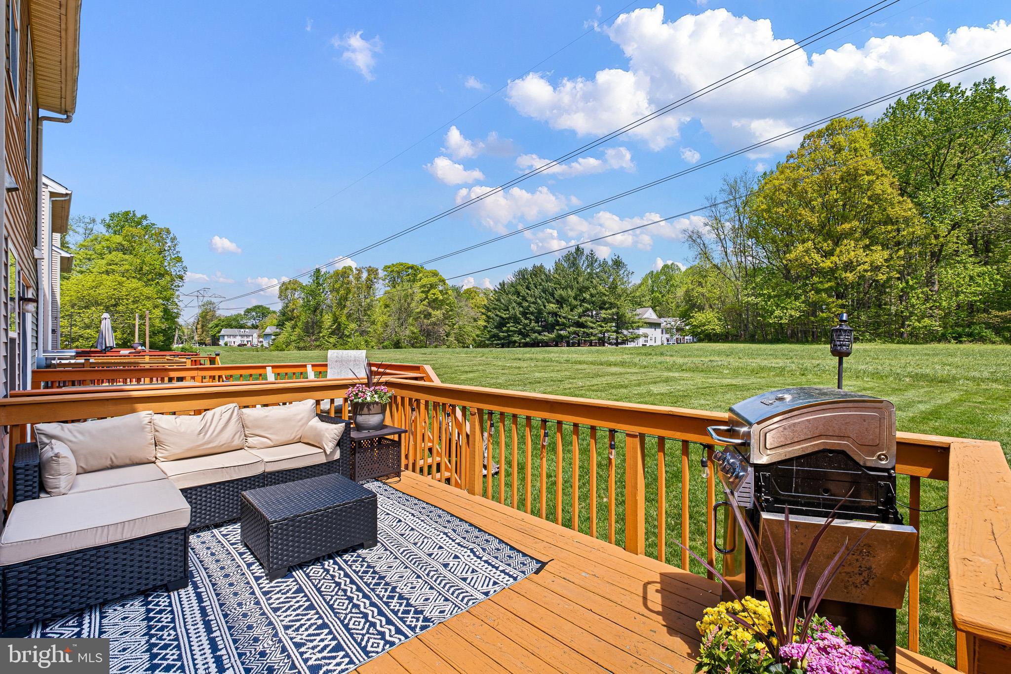 CANTERBURY WOODS - Residential