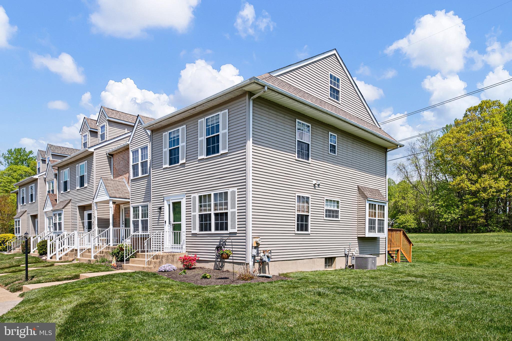 CANTERBURY WOODS - Residential