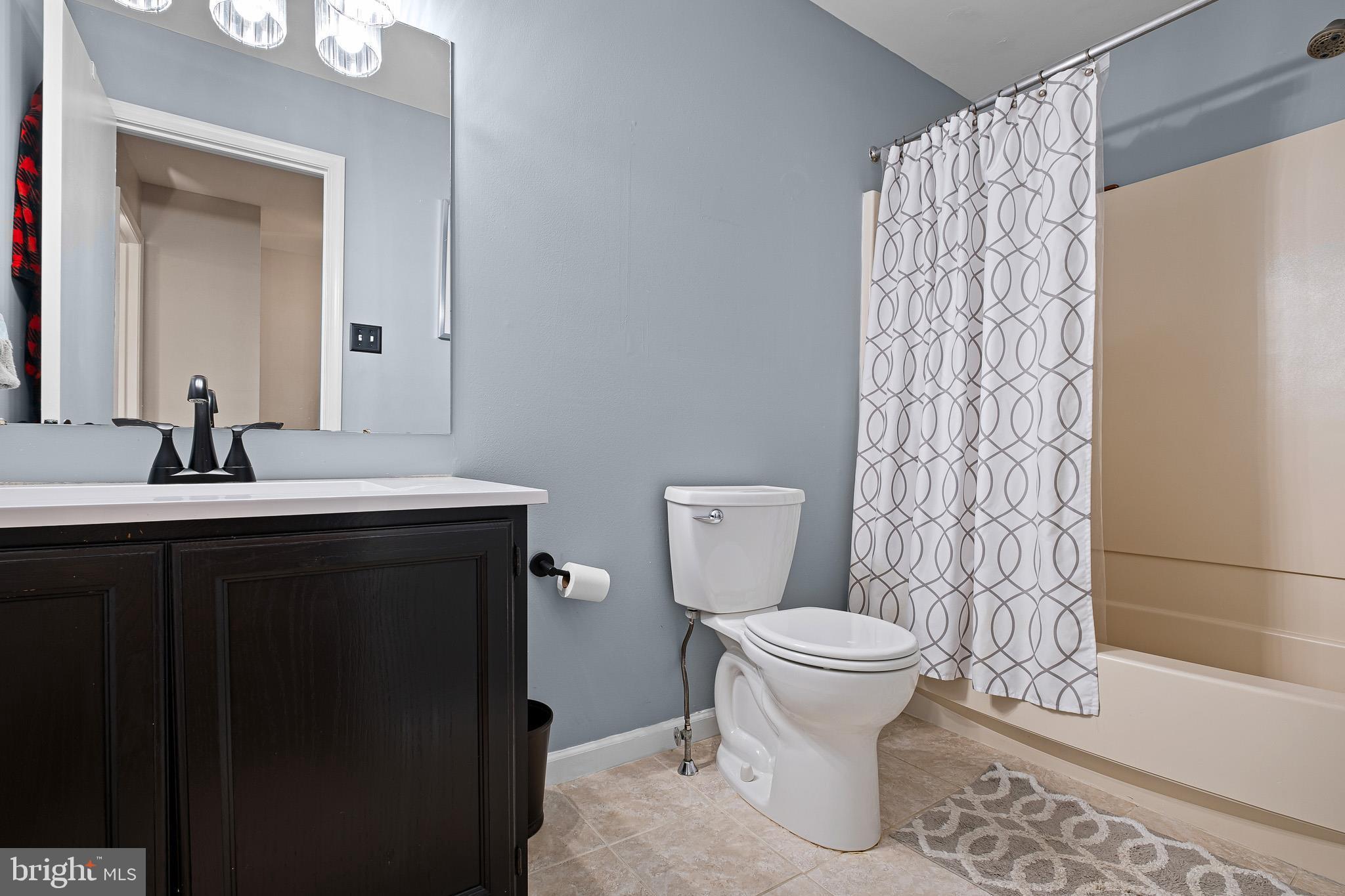 CANTERBURY WOODS - Residential