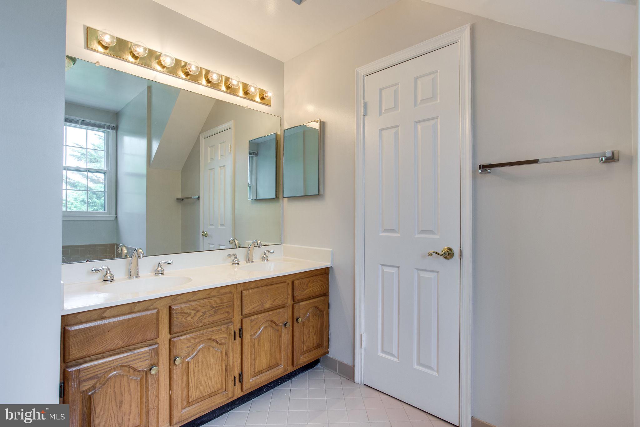 ASHFORD - Residential