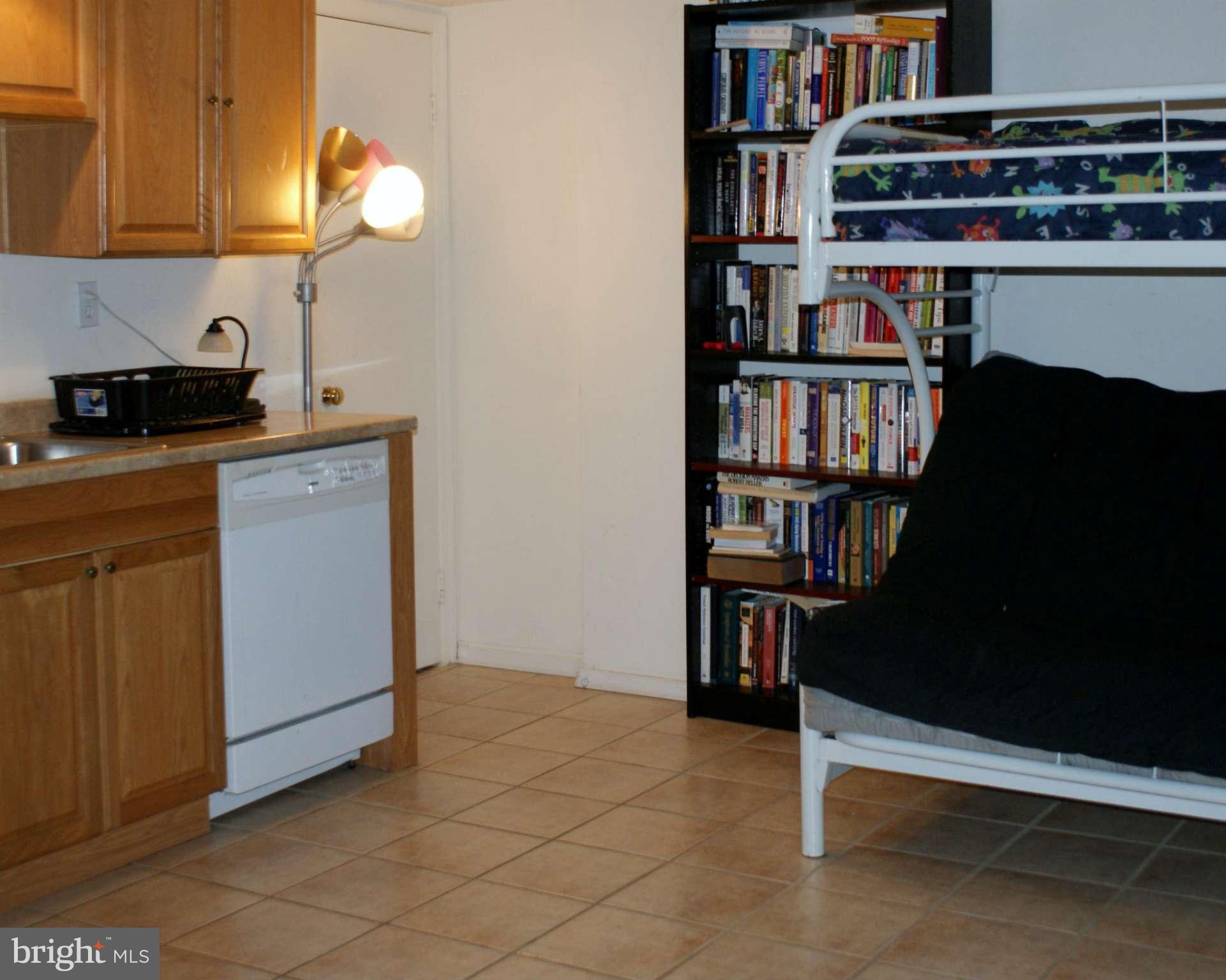 PINEWOOD GREENS - Residential Lease