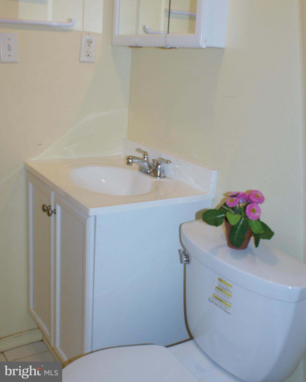 PINEWOOD GREENS - Residential Lease