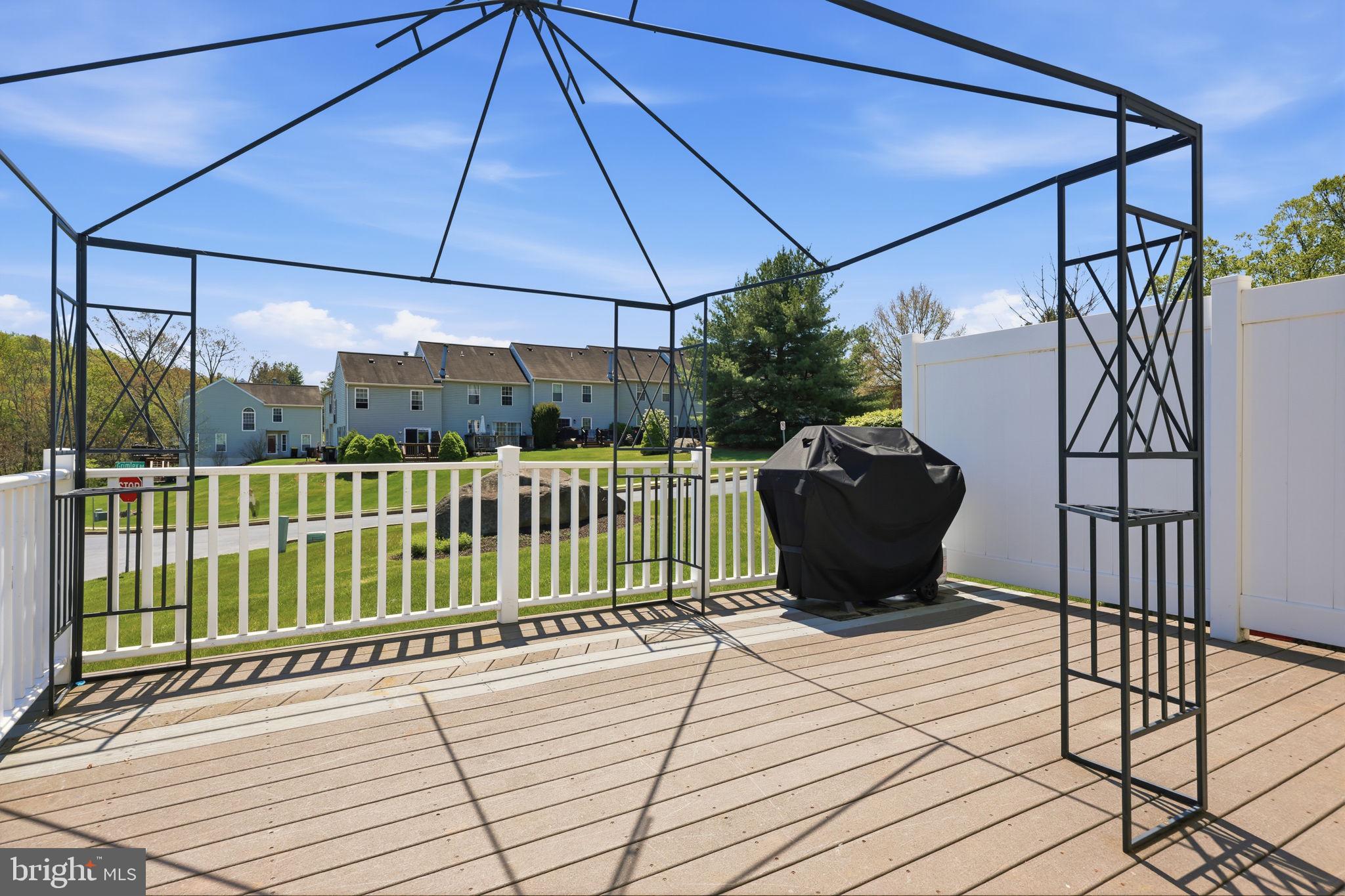 SPRING MOUNT - Residential