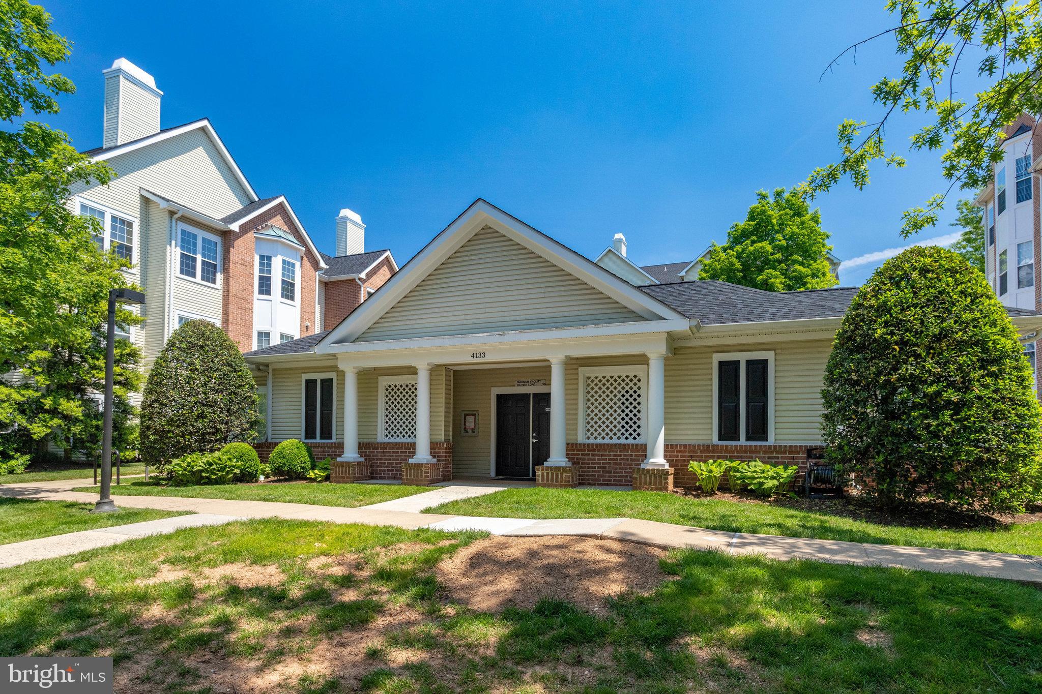 RANDOM HILLS - Residential Lease