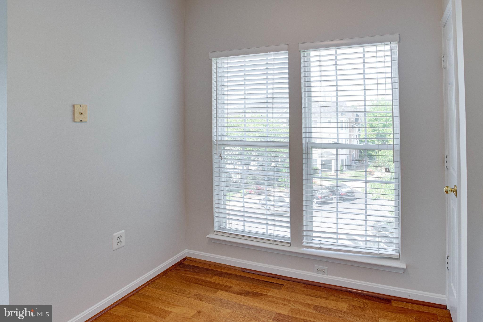 RANDOM HILLS - Residential Lease