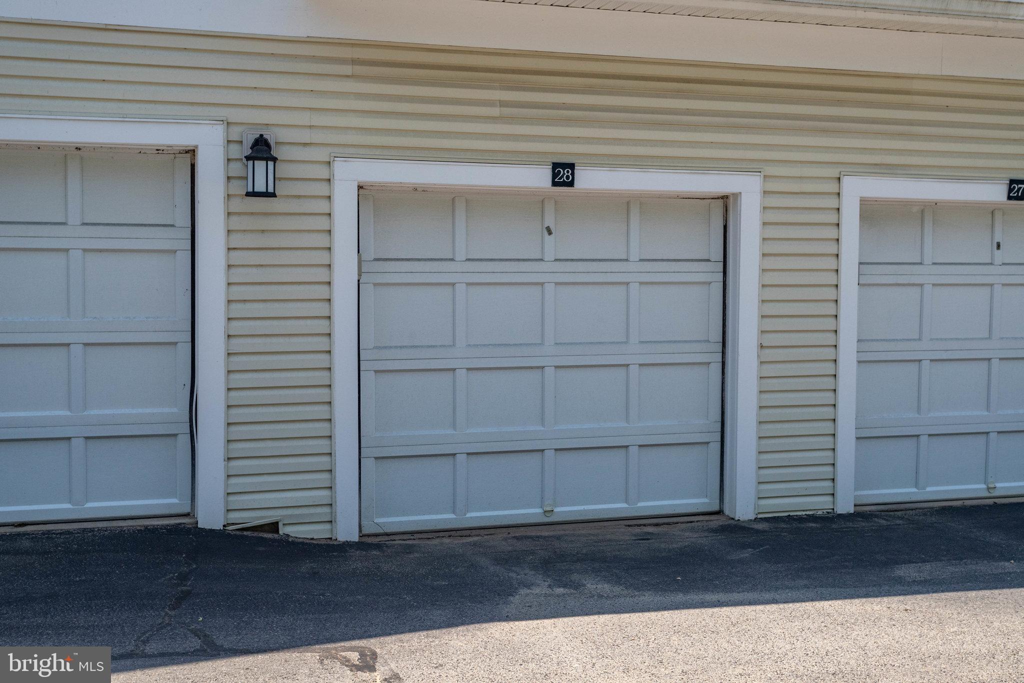 RANDOM HILLS - Residential Lease