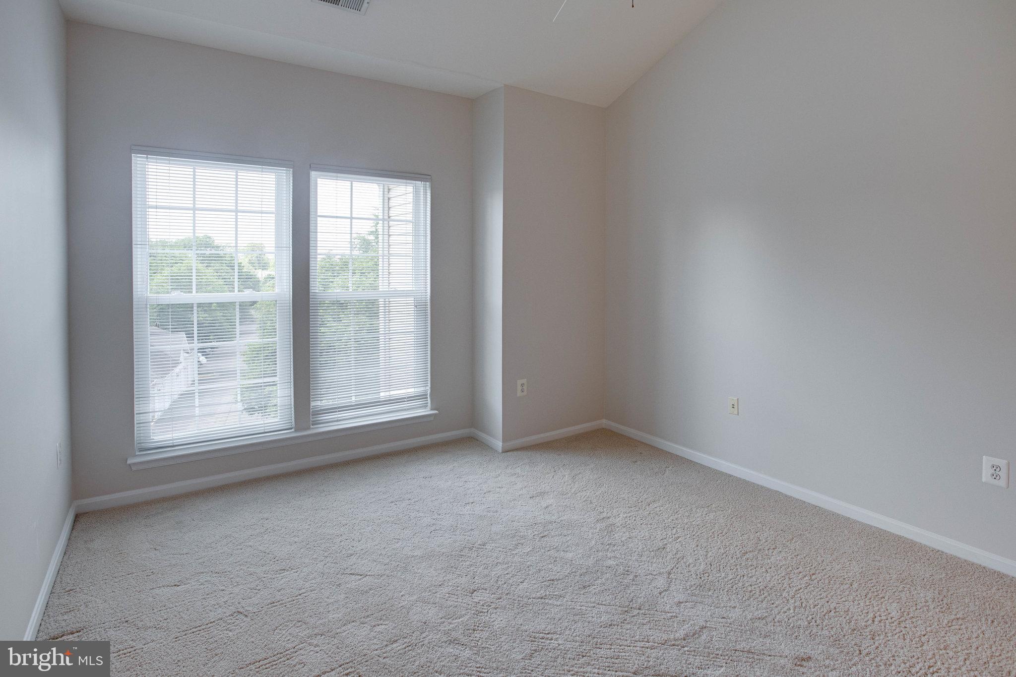 RANDOM HILLS - Residential Lease