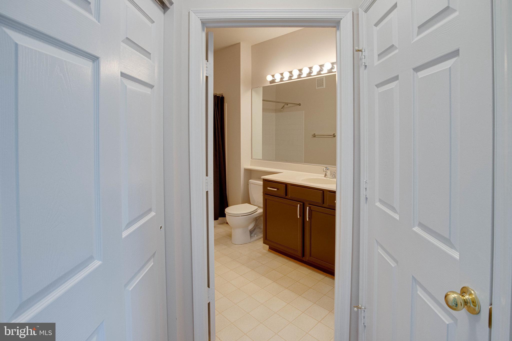 RANDOM HILLS - Residential Lease