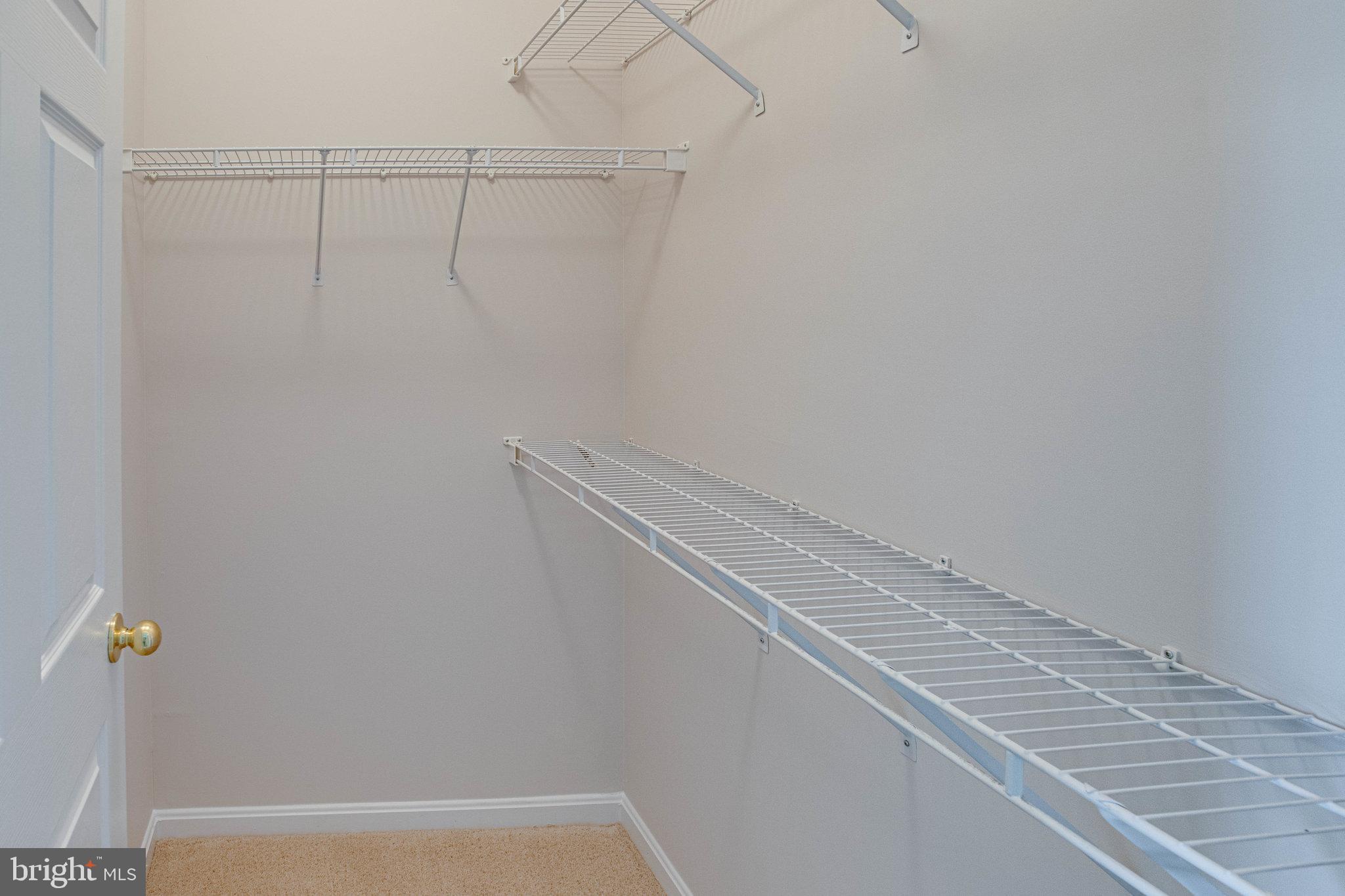 RANDOM HILLS - Residential Lease