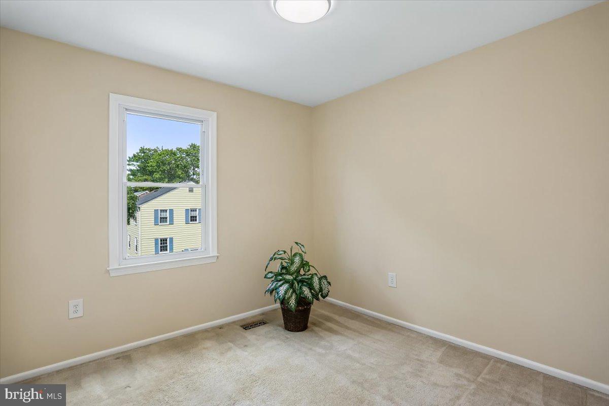 ROCKSHIRE TOWNHOMES - Residential