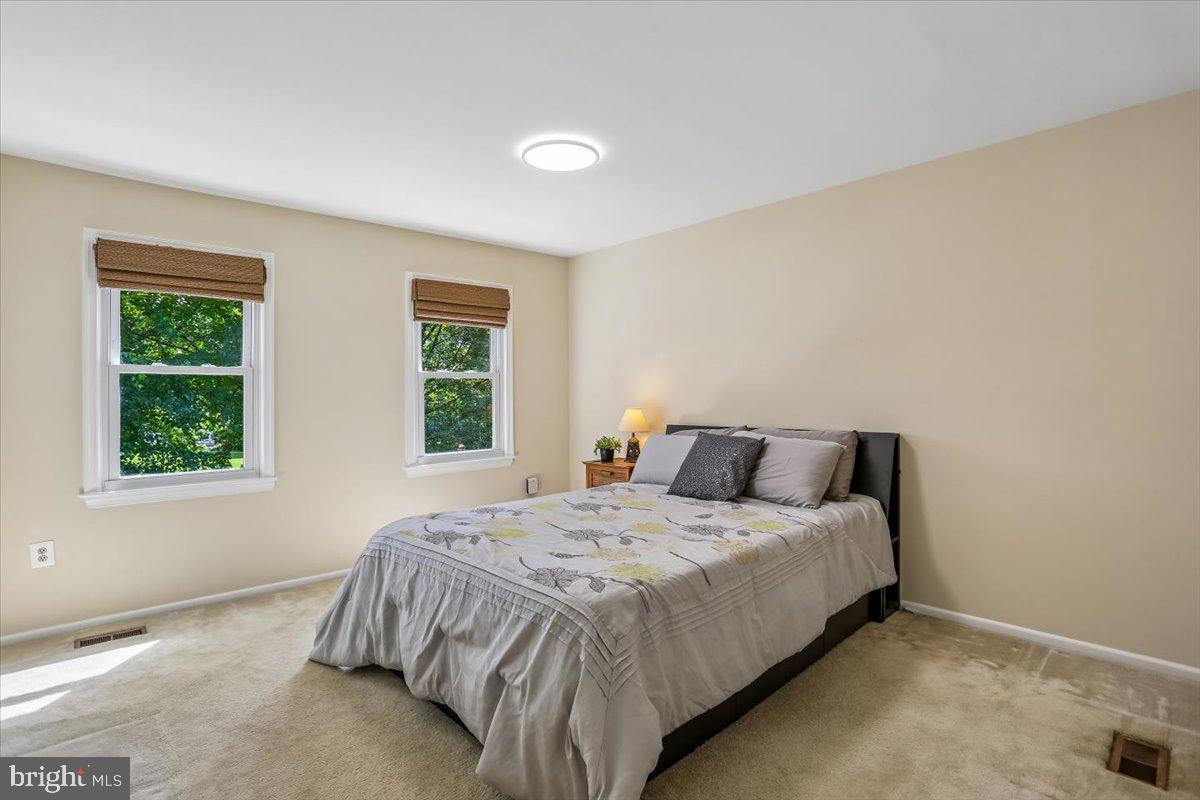 ROCKSHIRE TOWNHOMES - Residential