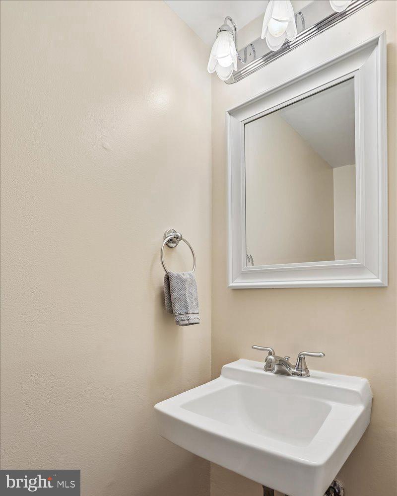 ROCKSHIRE TOWNHOMES - Residential