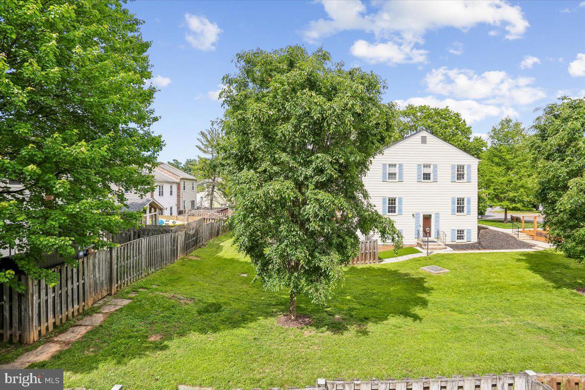 ROCKSHIRE TOWNHOMES - Residential