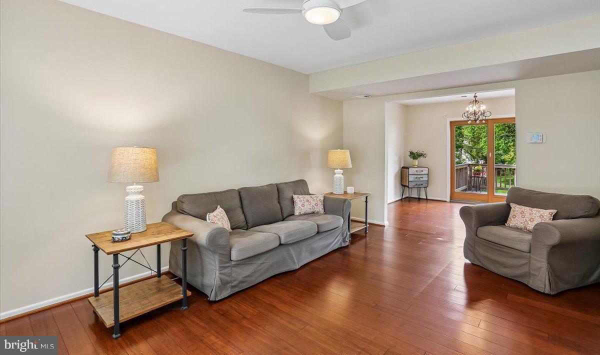 ROCKSHIRE TOWNHOMES - Residential