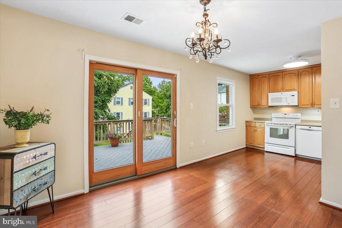 ROCKSHIRE TOWNHOMES - Residential