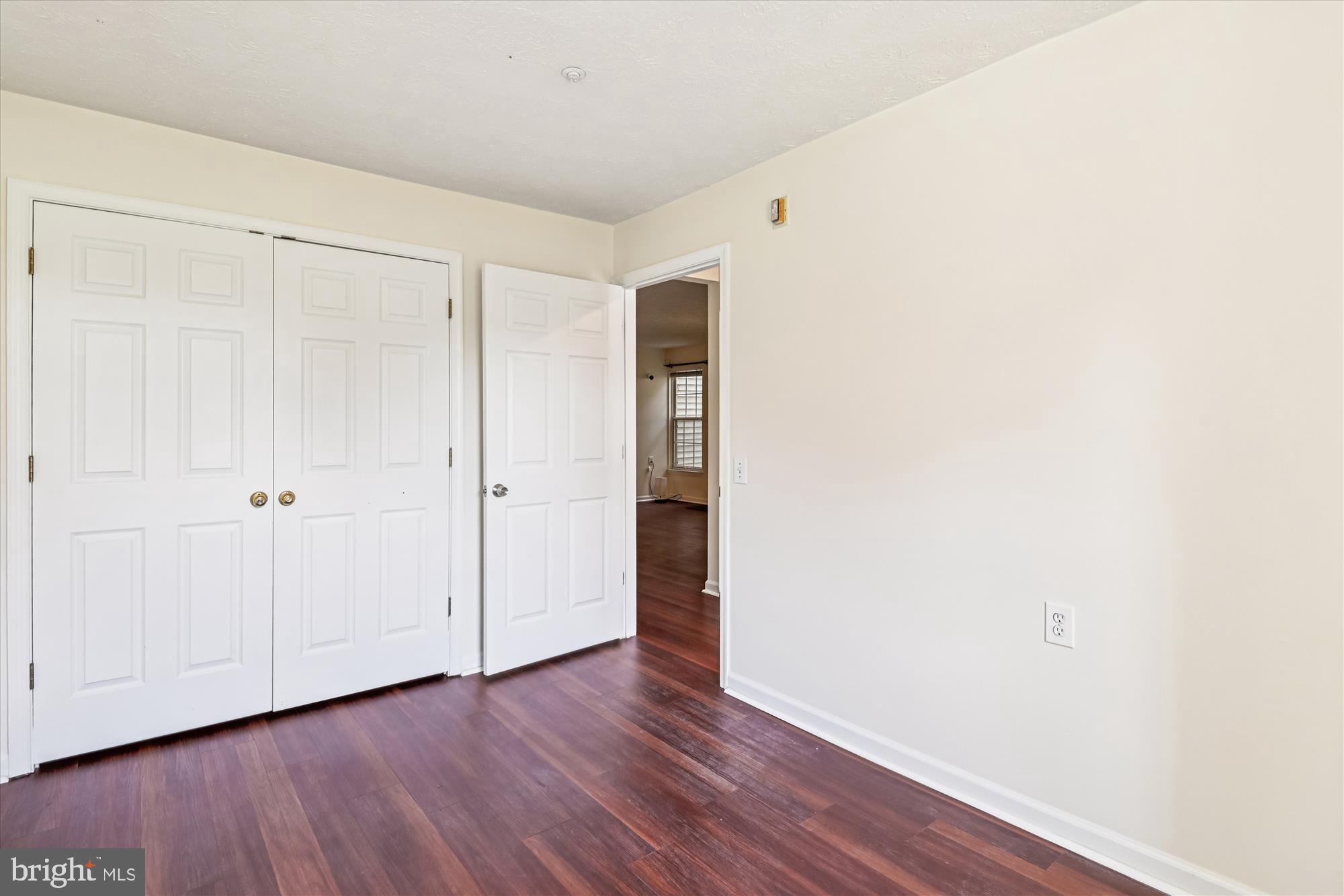 ELKRIDGE TOWN CENTER - Residential