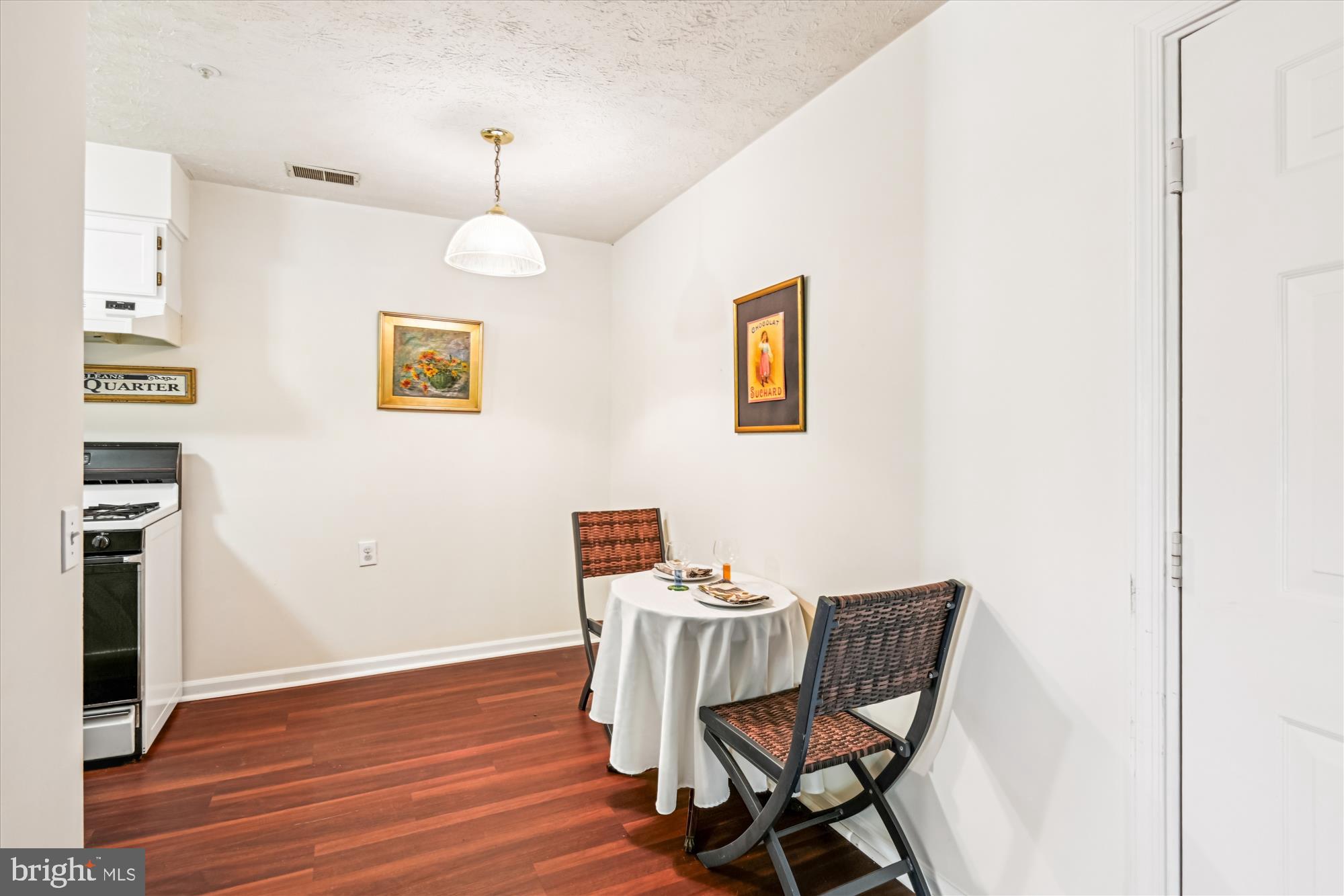 ELKRIDGE TOWN CENTER - Residential