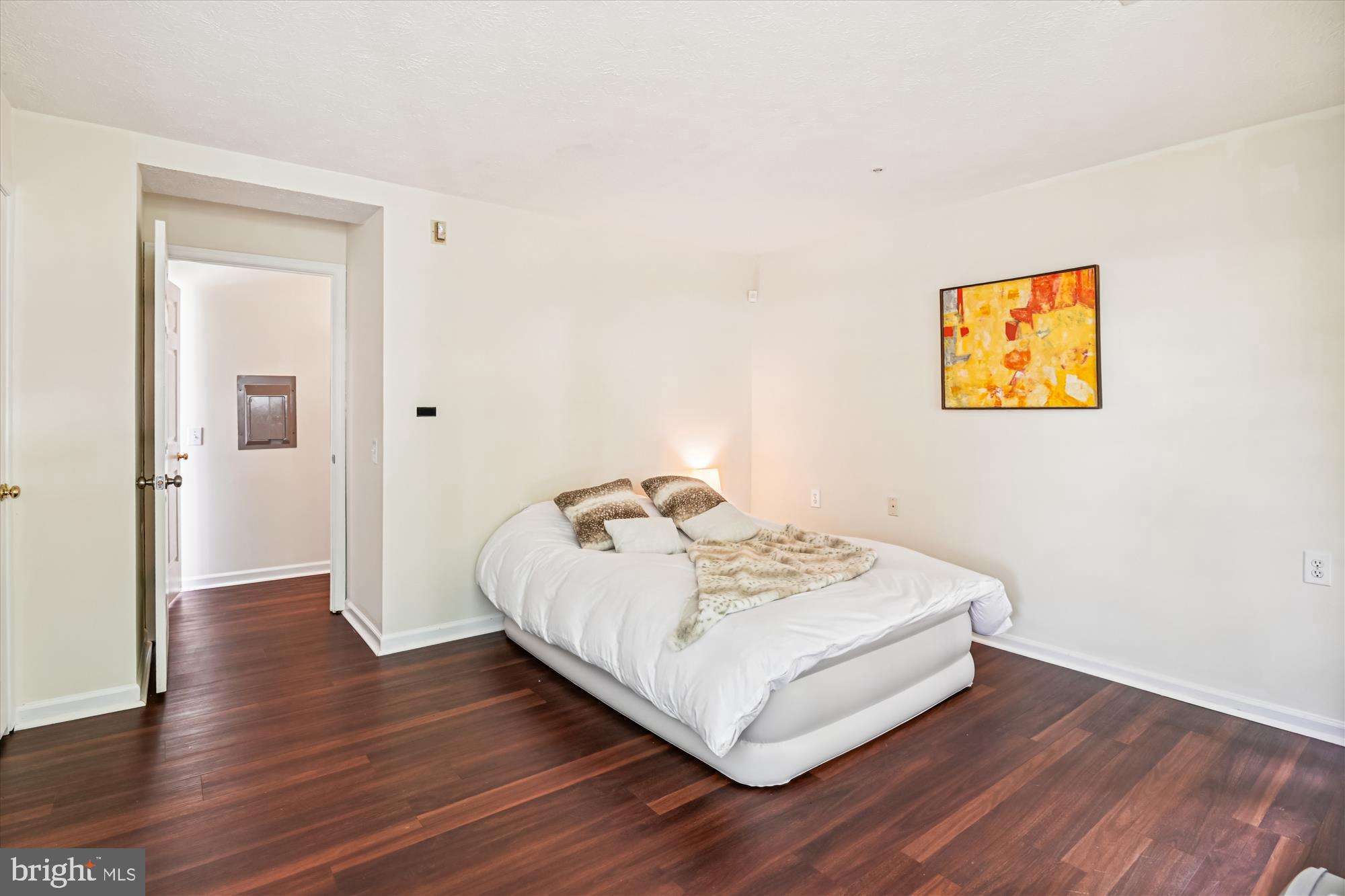 ELKRIDGE TOWN CENTER - Residential